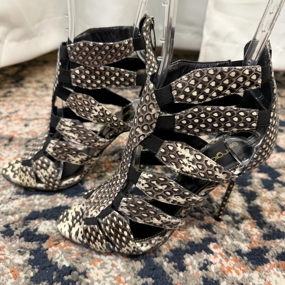 NWOT Sergio Rossi ‘Meccano Elaphe’ Cutout Heeled Sandals in Cream & Gray Snake 5